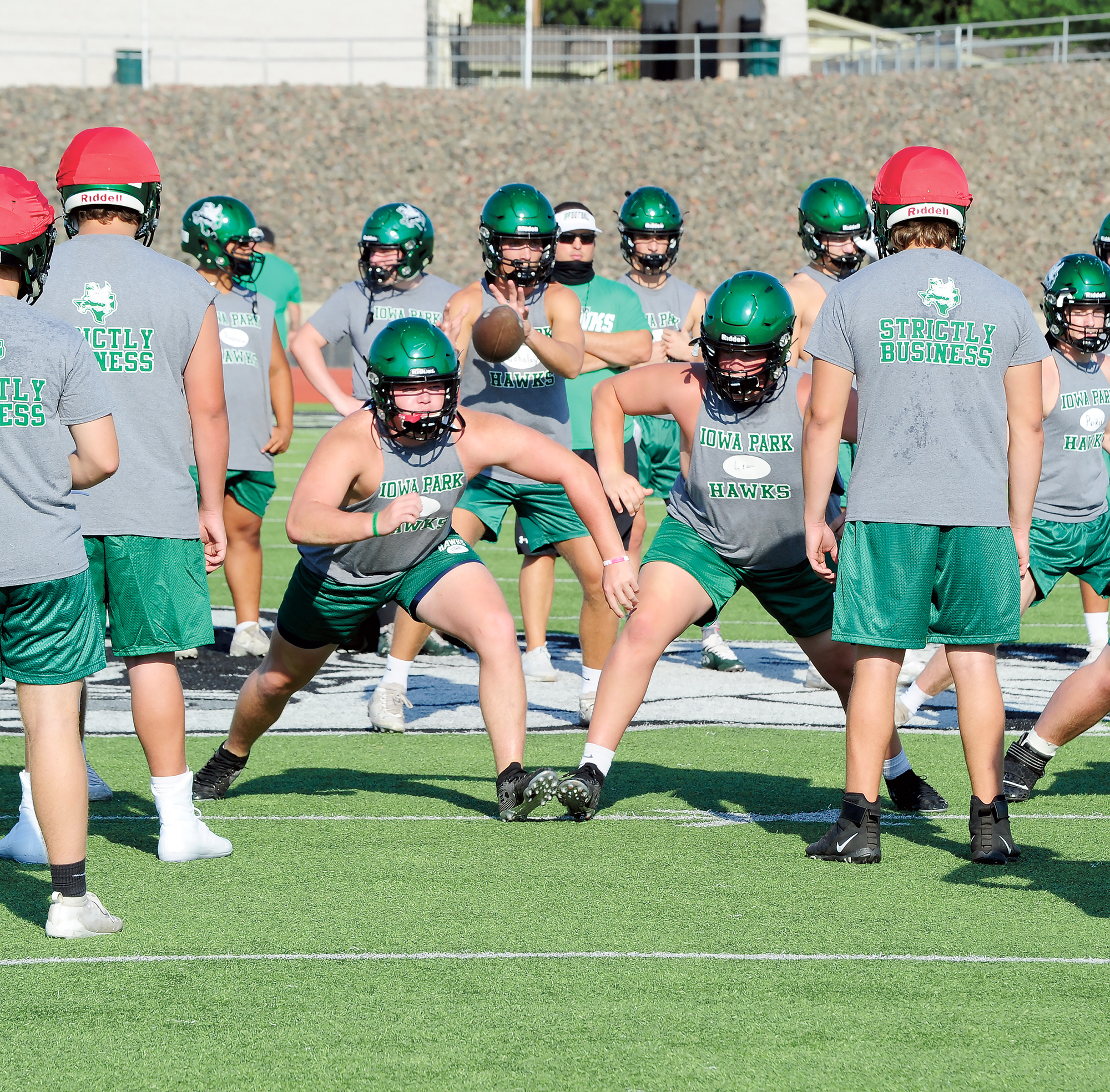 Hawks Lady Hawks Kick Off Fall Season Iowa Park Leader